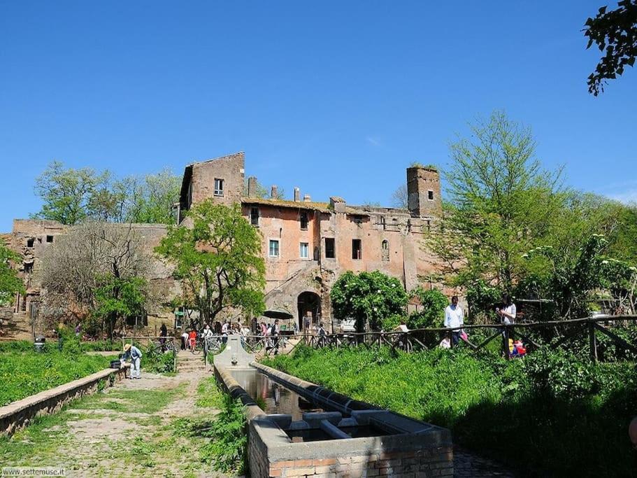 Basilica San Giovanni Appia Antica A Casa Di Amici Рим Екстериор снимка